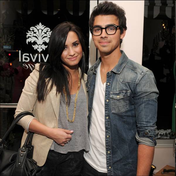 Here's Jemi at the Grand Opening for the Revival Vintage Boutique in LA